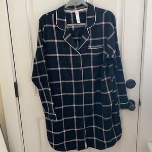 Stars above flannel night shirt